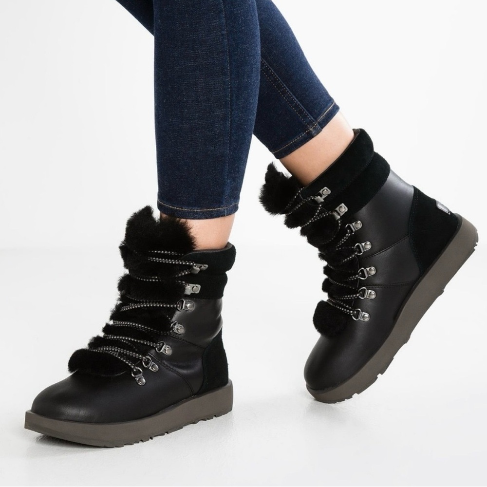 UGG Vicki Waterproof Lace Up Black Leather & Sheepskin Boots Sz 9